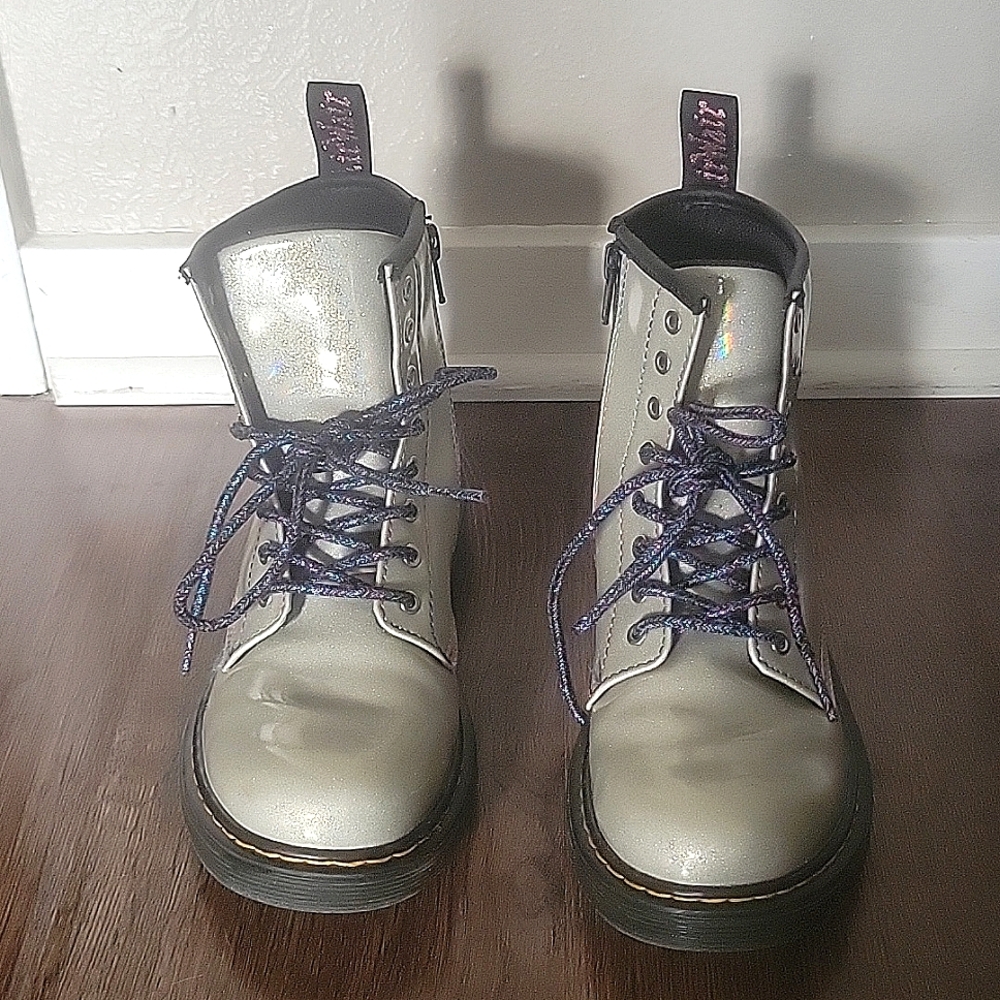 Dr. Martens Children's Size 3 Silver Glitter Boots